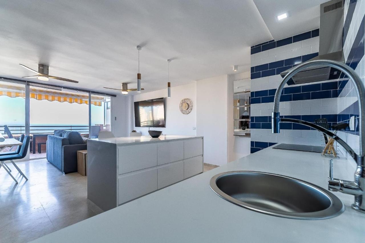 Vistas Azules -- Remodeled, Large Terrace, Spectacular Ocean Views And Beach Level Access Torremolinos Exterior photo
